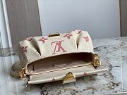 Louis Vuitton LV Favorite Crème Beige 24 x 14 x 9 cm - 5