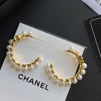 Chanel Hoop Earrings Metal And Imitation Pearls Gold And Pearl White