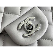 Chanel Flap Bag Lambskin Silver Gray 25cm - 2