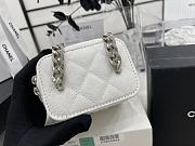 Chanel Vanity Case White Caviar White Silver 11x8.5x7cm - 3