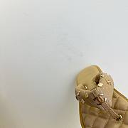 Chanel 23P Beige Padded Pool Thong Slide Flat Sandal - 5