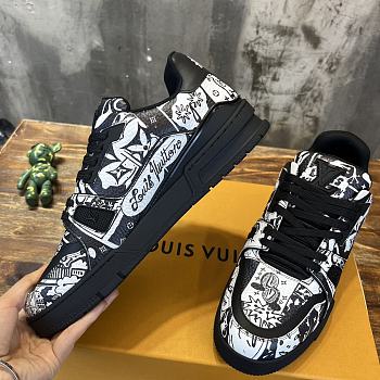 Louis Vuitton LV Trainer Black White