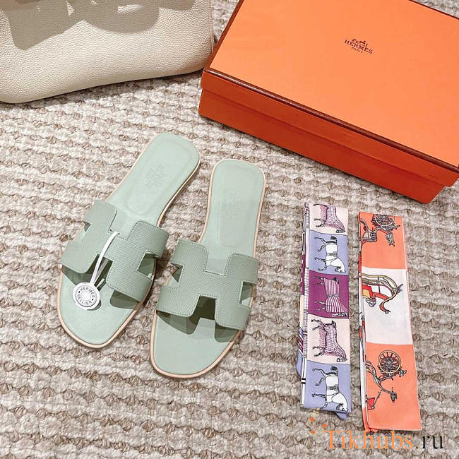 Hermes Calfskin Oran Sandal Light Green - 1