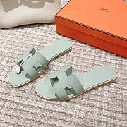 Hermes Calfskin Oran Sandal Light Green - 3