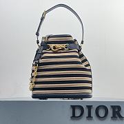 Dior Medium C'est Bag Natural and Denim Blue Marinière Raffia 24 x 10 x 24.5 cm - 1