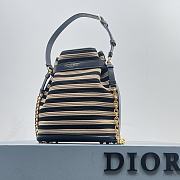 Dior Medium C'est Bag Natural and Denim Blue Marinière Raffia 24 x 10 x 24.5 cm - 5