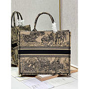 Dior Large Book Tote Beige Multicolor Toile de Jouy Voyage Embroidery Bag 42x35x18.5cm - 2