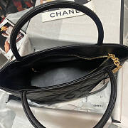 Chanel CC Medallion Caviar Black Tote Handbag 30x24x14cm - 2