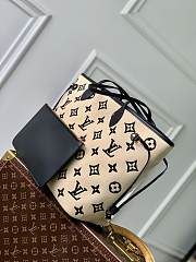 Louis Vuitton LV Neverfull MM Black 31 x 28 x 14 cm - 4