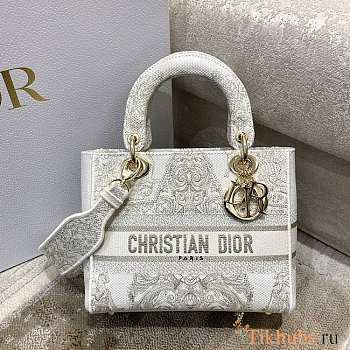 Dior Lady D-Lite Bag White Size 24 cm