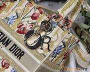 Dior Lady D-Lite Bag Flowers Embroidery Size 24 x 20 x 11 cm - 2