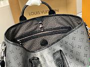 Louis Vuitton Weekend Tote LV x YK Monogram 43 x 34 x 17.5 cm - 2