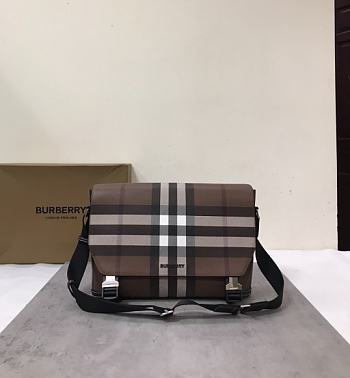 Burberry Large Wright Bag Dark Birch Brown 37x10x24cm