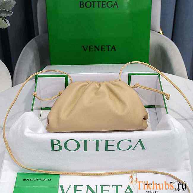 Bottega Veneta Mini Pouch Beige 22x13x5cm - 1