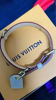 Louis Vuitton LV PM Collar 33.2 x 1.4 x 0.5 cm - 2