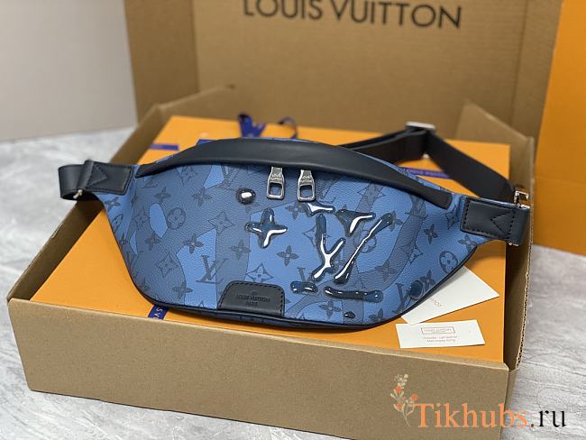 Louis Vuitton LV Discovery Bumbag Abyss Blue 44 x 15 x 9 cm - 1