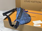 Louis Vuitton LV Discovery Bumbag Abyss Blue 44 x 15 x 9 cm - 6