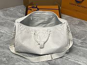 Louis Vuitton LV Keepall Bandoulière 50 White 50 x 29 x 23 cm - 6