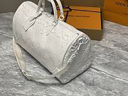 Louis Vuitton LV Keepall Bandoulière 50 White 50 x 29 x 23 cm - 3