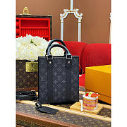 Louis Vuitton LV Sac Plat Mini Black 19 x 22 x 7 cm - 1