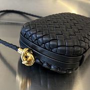 Bottega Veneta Knot On Strap Black 20x12x5.5cm - 4