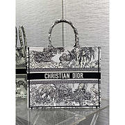 Dior Large Book Tote White and Black Toile de Jouy 42 x 35 x 18.5 cm - 1