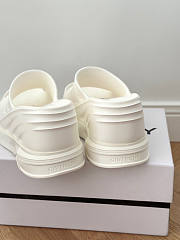 Givenchy Marshmallow Sandals In Rubber White - 6