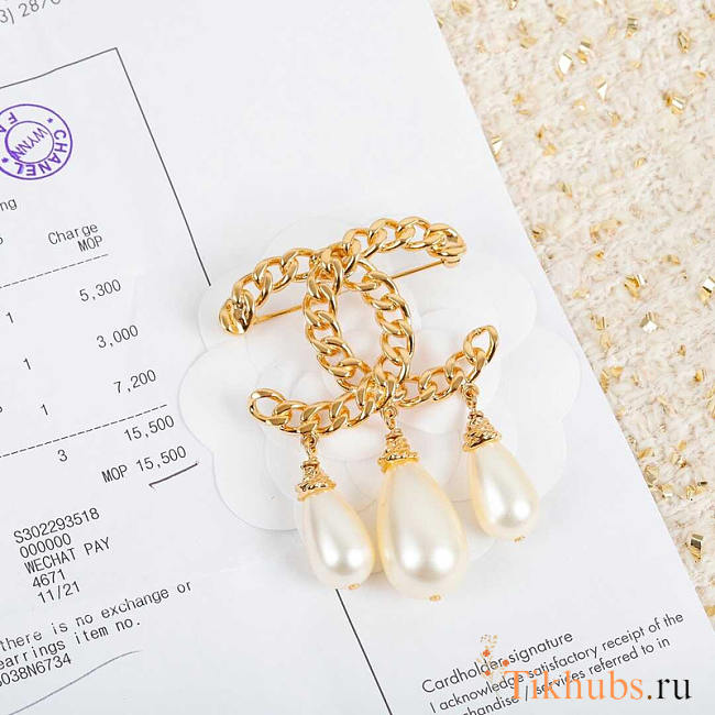 Chanel CC Pearl Brooch - 1