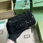 Gucci GG Marmont Patent Super Mini Bag Black 16.5x10x4.5cm - 1