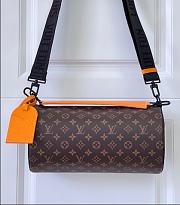 Louis Vuitton LV Soft Polochon MM 33 x 17 x 17 cm - 1