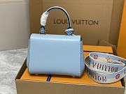 Louis Vuitton LV Cluny Mini Blue 20 x 16 x 7.5 cm - 2