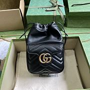 Gucci GG Marmont Mini Bucket Bag Black 14.5x20x7.5cm - 1