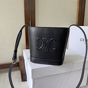 Celine Small Bucket Cuir Triomphe Black 17x22x10cm - 1