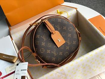 Louis Vuitton LV Boite Chapeau Souple Shoulder Bag Crossbody 20x22.5x8cm