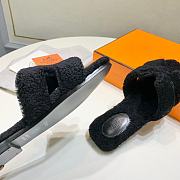 Hermes Oran Shearling Black - 4