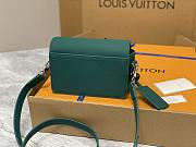 Louis Vuitton LV Fastline Wearable Wallet Evergreen 17.3 x 12 x 7 cm - 4