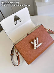 Louis Vuitton LV Twist MM Honey Gold 23 x 17 x 9.5 cm - 2