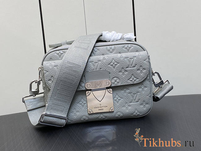 Louis Vuitton LV S-Lock Messenger Grey 22 x 18 x 8 cm - 1