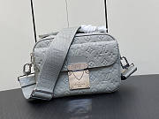 Louis Vuitton LV S-Lock Messenger Grey 22 x 18 x 8 cm - 1