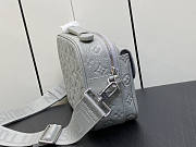 Louis Vuitton LV S-Lock Messenger Grey 22 x 18 x 8 cm - 4