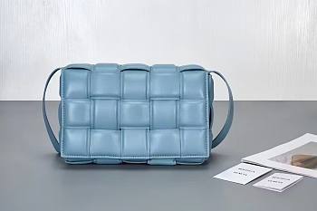 Bottega Veneta Cassette Padded Blue 26x18x8cm