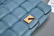 Bottega Veneta Cassette Padded Blue 26x18x8cm - 2