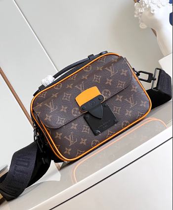 Louis Vuitton LV S-Lock Messenger Radiant Sun 22 x 18 x 8 cm