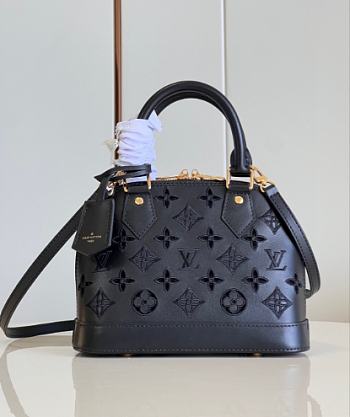 Louis Vuitton LV Alma BB Black 23.5 x 17.5 x 11.5 cm