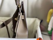 Hermes Mini Jypsiere Crossbody Bag Etoupe 23 x 17 x 9 cm - 2