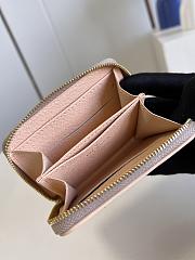 Louis Vuitton LV Zippy Coin Purse Beige 11 x 8.5 x 2 cm - 3