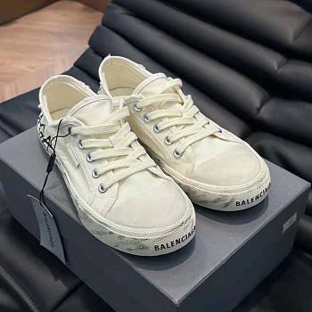 Balenciaga Paris Low Top Graffiti Sneaker in White