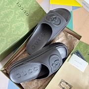 Gucci Women's Slide With Interlocking G Black - 2