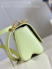 Louis Vuitton LV Twist PM Green 19 x 15 x 9 cm - 5