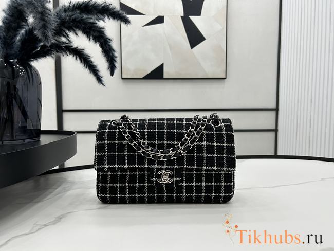 Chanel Flap Bag Black 25cm - 1